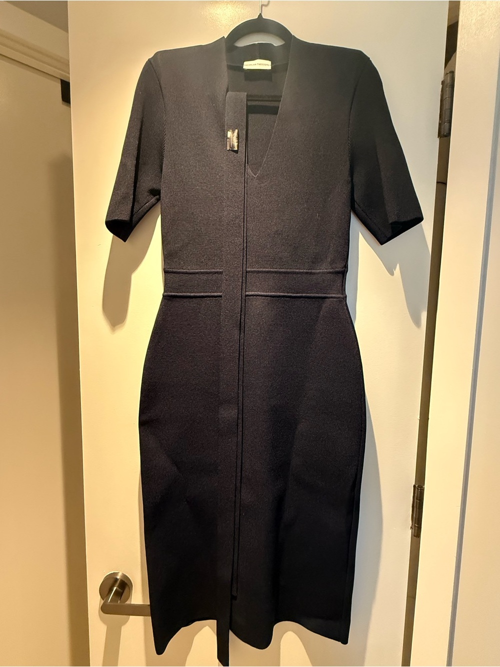 Scanlan Theodore Crêpe Knit Midi Sheath Dress